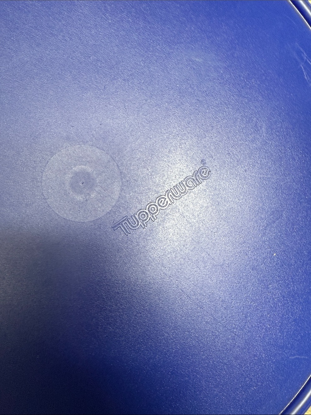 Tupperware Large Round Container - Picture 2 of 6